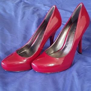 Guess Red Patent Leather Pumps